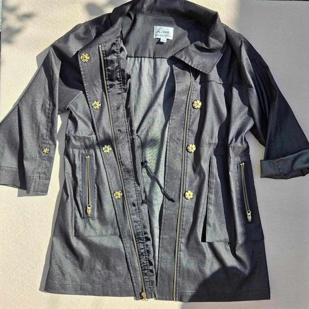 Metallic utility trench jacket